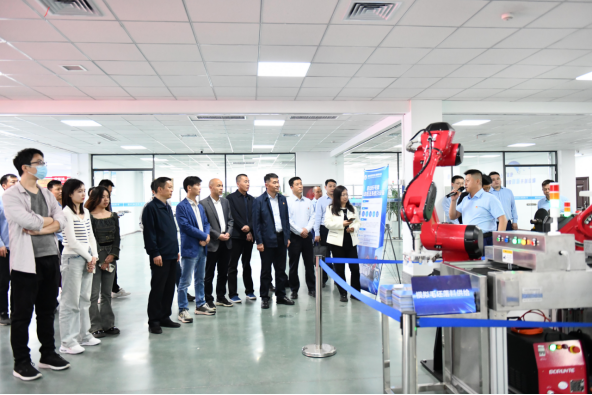 1720594575425498.png 交通工程公司黨建品牌創(chuàng)建工作經(jīng)驗(yàn)做法被國家重點(diǎn)新聞網(wǎng)站宣傳報道651.png